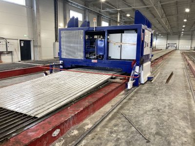 machine-a-decoffrer-et-a-couper-les-aciers-6