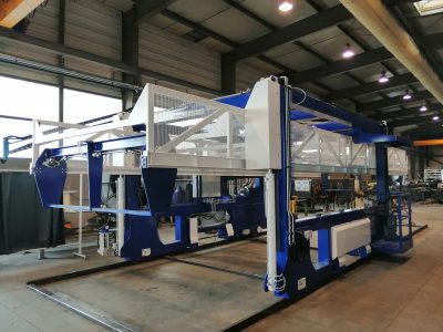 machine-a-empiler-et-a-sortir-les-poutrelles-1